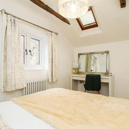 Millstone Cottage Newmillerdam Hill Top エクステリア 写真