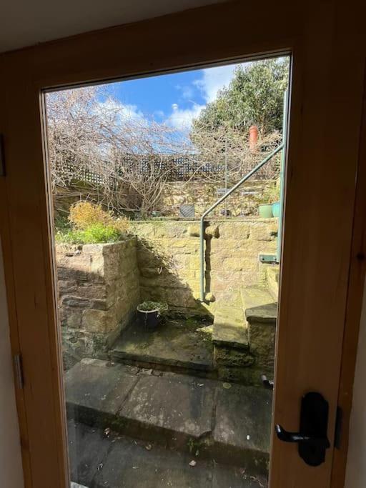 Millstone Cottage Newmillerdam Hill Top エクステリア 写真